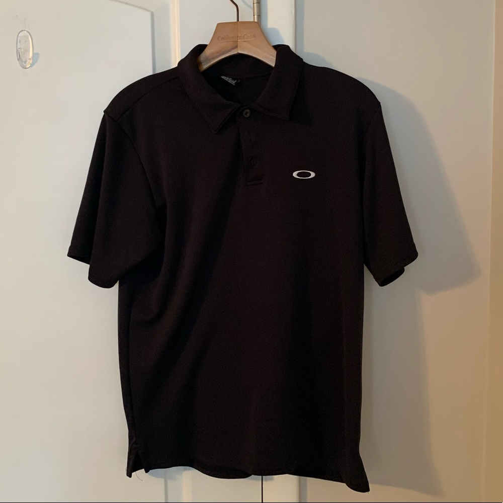 Men’s Brand New Black Oakley Polo!